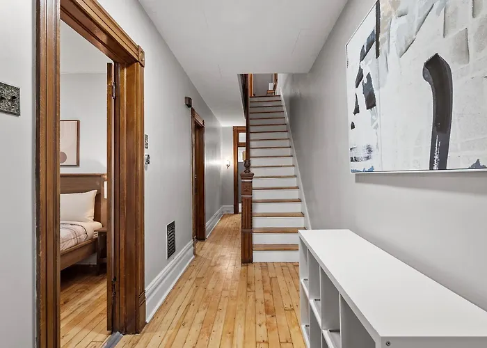 Oakland, !e Cozy And Stylish Private Bedroom With Shared Bathroom